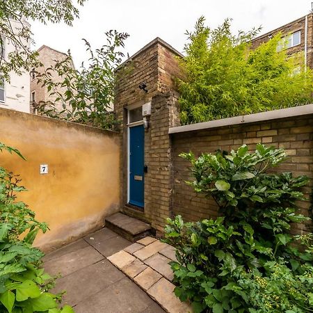 Earls Court House With Patio Villa London Exterior photo